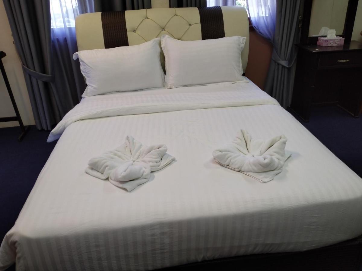 Maidam Inn Jertih ภายนอก รูปภาพ